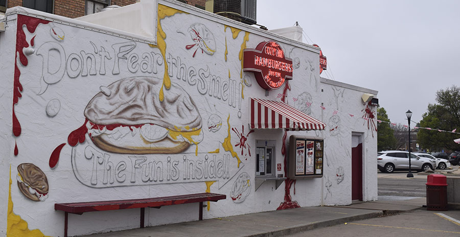 National groups back Kansas burger restaurant as mural lawsuit continues